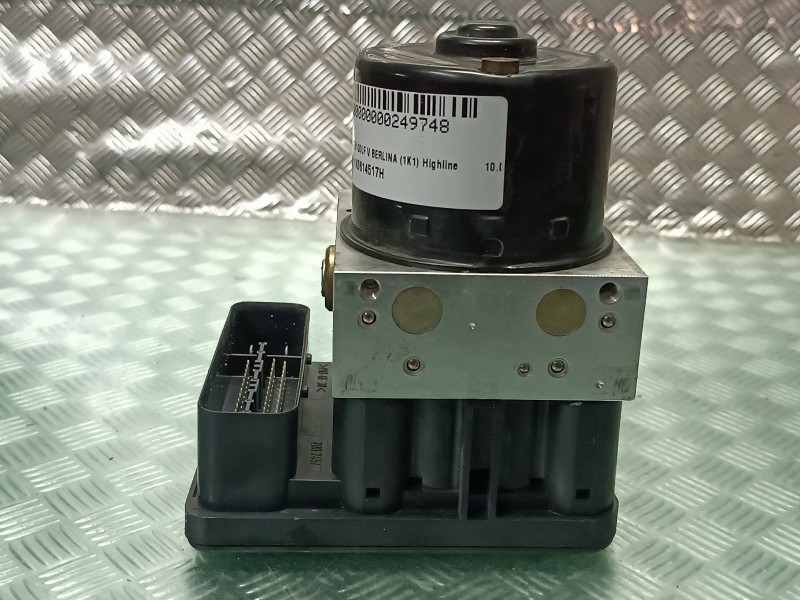 Recambio de abs para volkswagen golf v berlina (1k1) highline referencia OEM IAM 1K0614517H 10020601064 1K0907379K