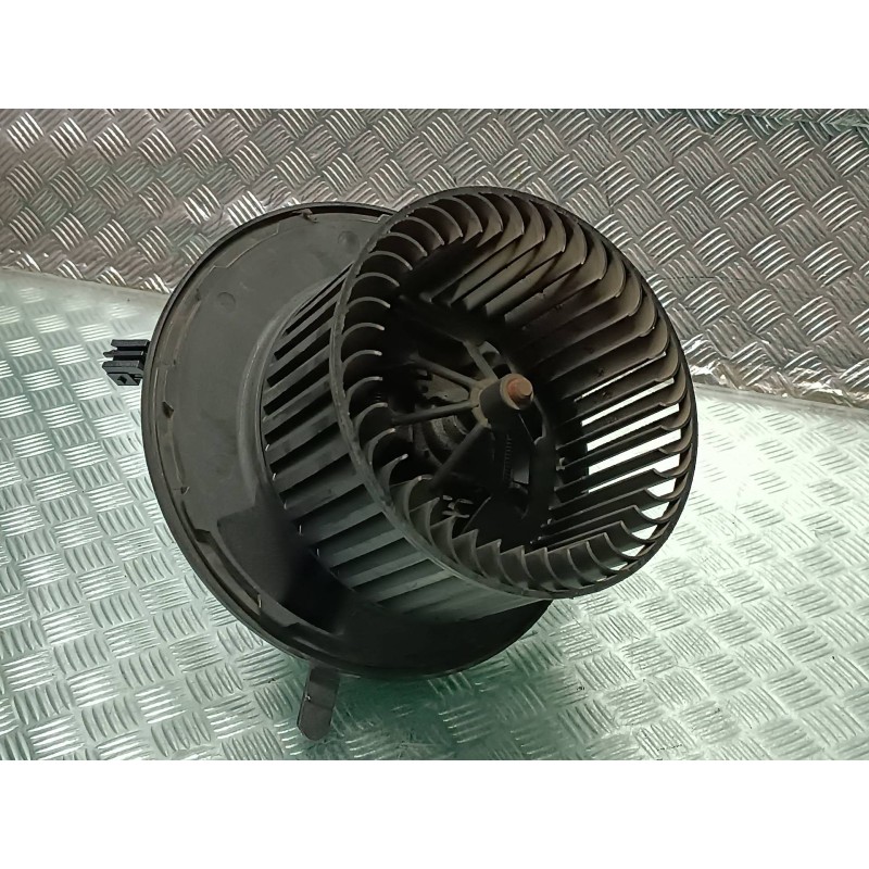 Recambio de ventilador calefaccion para mercedes-benz clase b (w245) 180 cdi (245.207) referencia OEM IAM   VALEO