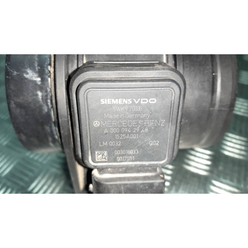 Recambio de caudalimetro para mercedes-benz clase b (w245) 180 cdi (245.207) referencia OEM IAM A0000942948 1525A001 5WK97003