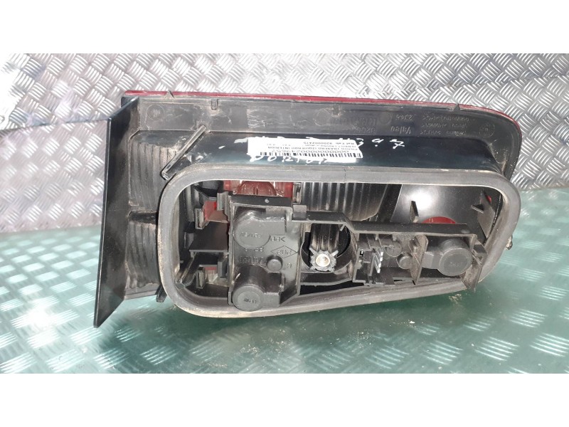 Recambio de piloto trasero izquierdo interior para renault laguna ii (bg0) referencia OEM IAM 8200002475  