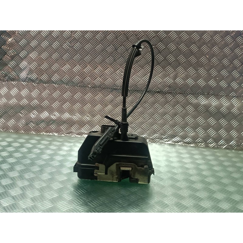 Recambio de cerradura puerta trasera izquierda para renault laguna ii (bg0) referencia OEM IAM  CONECTOR 4 PINES ELECTRICA