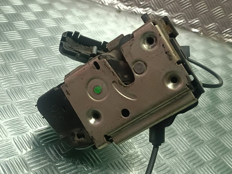 Recambio de cerradura puerta trasera izquierda para renault laguna ii (bg0) referencia OEM IAM  CONECTOR 4 PINES ELECTRICA