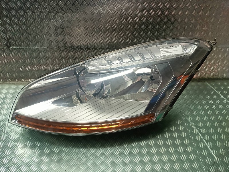 Recambio de faro izquierdo para citroen c4 picasso sx referencia OEM IAM 1EF00923701  HELLA