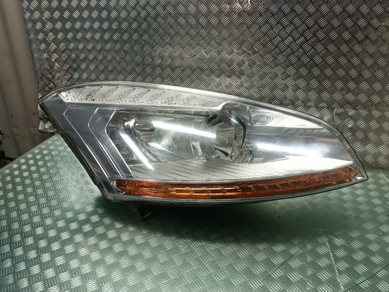 Recambio de faro derecho para citroen c4 picasso sx referencia OEM IAM   
