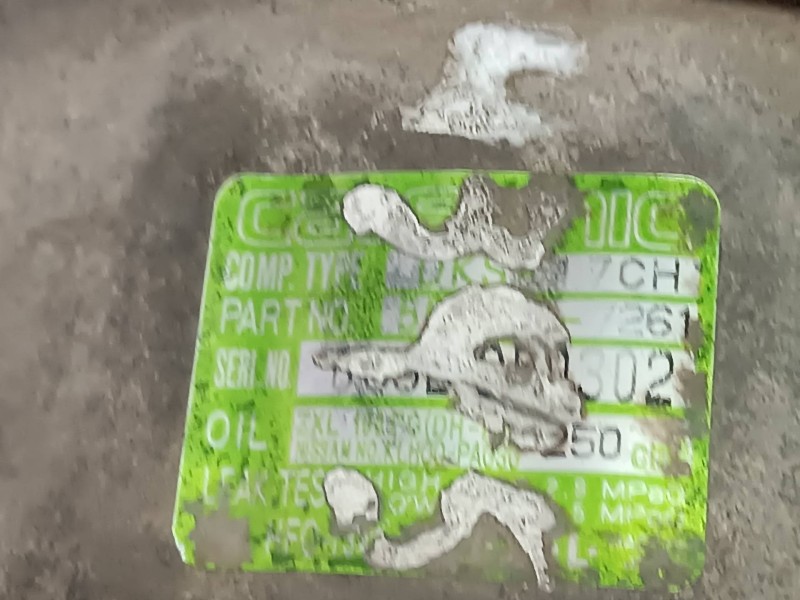 Recambio de compresor aire acondicionado para nissan vanette cargo (hc23) furg. referencia OEM IAM 926008C820 0A74045010 CALSONI