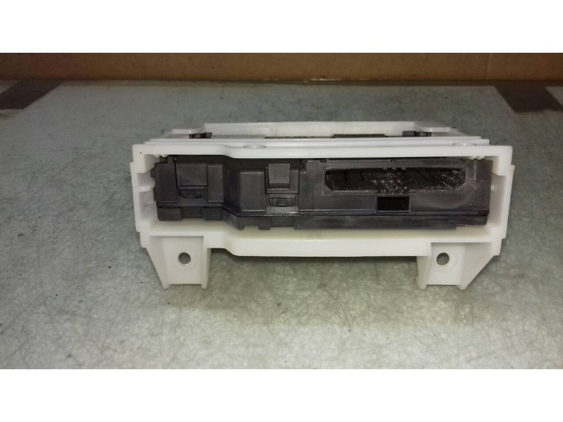 Recambio de conmutador de arranque para renault captur xmod referencia OEM IAM MN188329R A2C92561906 