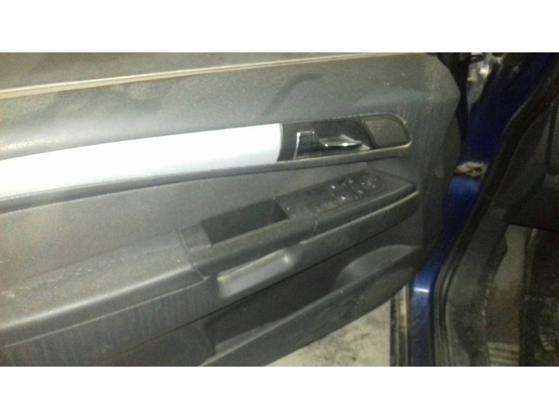 opel zafira a del año 2005