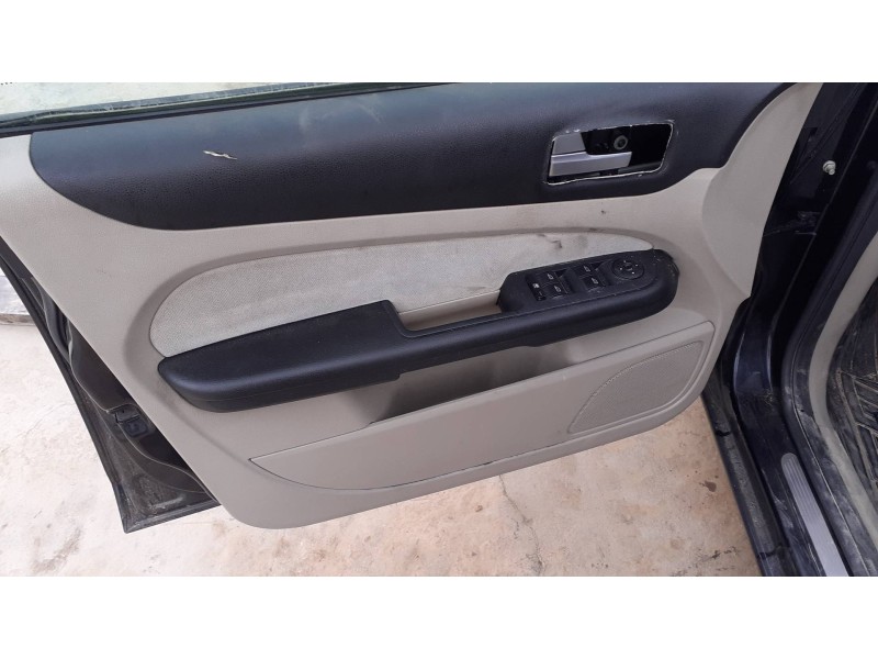 ford focus berlina (cap) del año 2007