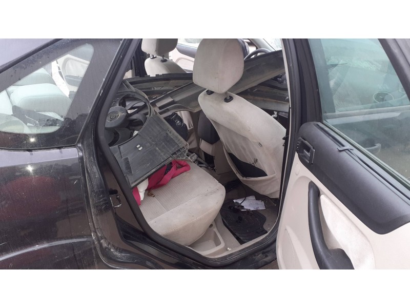 ford focus berlina (cap) del año 2007