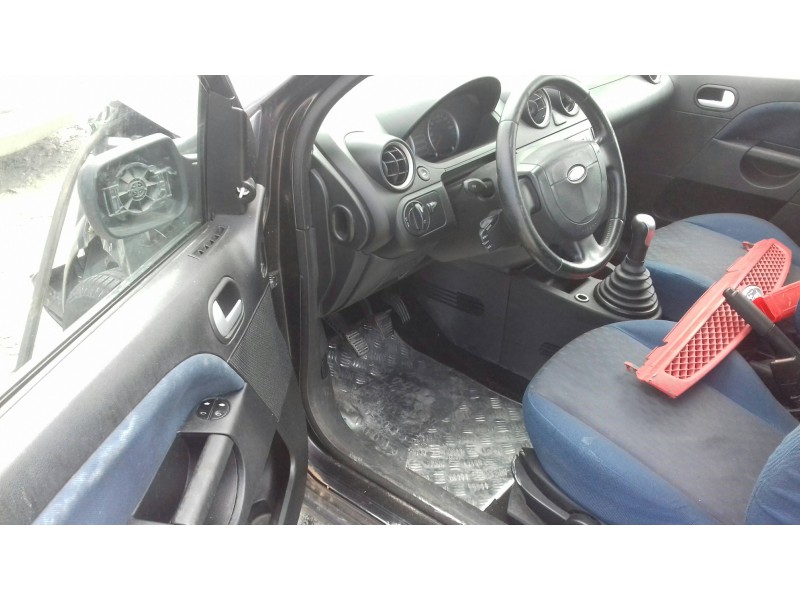 ford fiesta (cbk) del año 2005