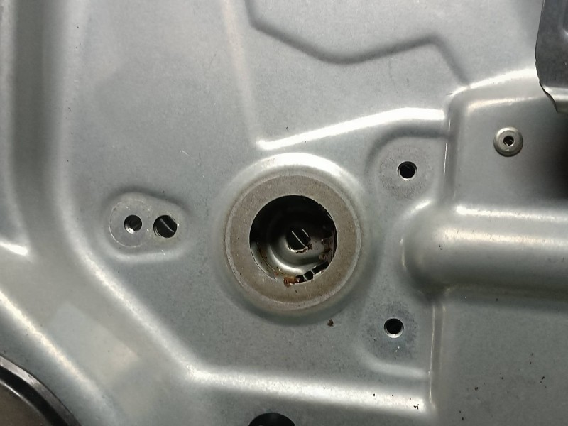 Recambio de elevalunas delantero derecho para ford focus berlina (cap) referencia OEM IAM 4M51A045H16A 994761108 ELECTRICO