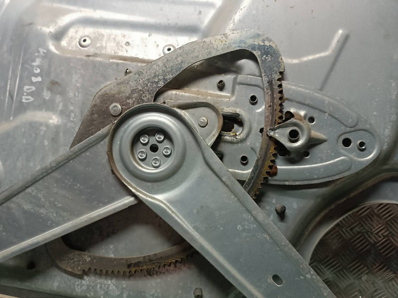 Recambio de elevalunas delantero derecho para ford focus berlina (cap) referencia OEM IAM 4M51A045H16A 994761108 ELECTRICO