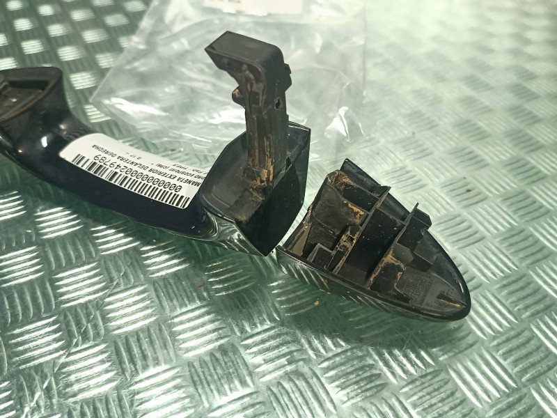 Recambio de maneta exterior delantera derecha para ford ecosport (cr6) referencia OEM IAM BX04B  