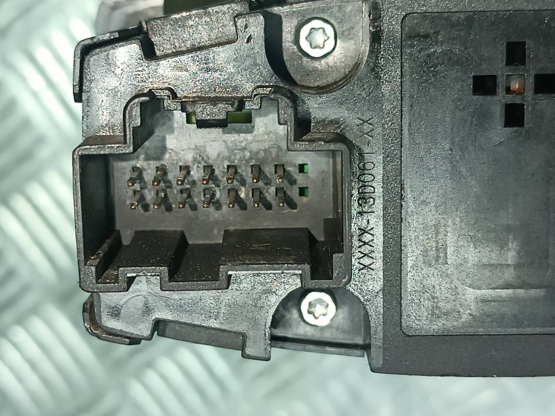 Recambio de mando luces para ford ecosport (cr6) referencia OEM IAM AV1T13D061AE 1034623902 FOMOCO