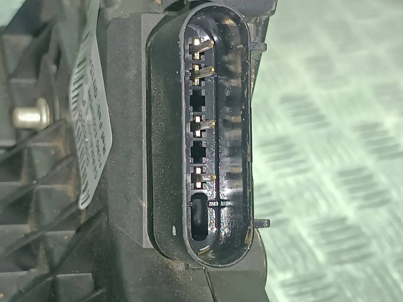 Recambio de cerradura puerta delantera derecha para ford ecosport (cr6) referencia OEM IAM GN15A219A64EC FOMOCO ELECTRICA