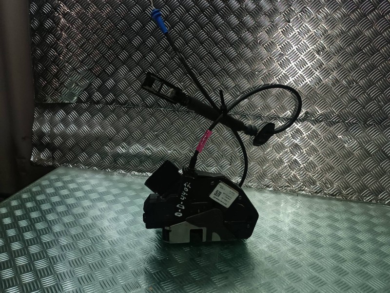 Recambio de cerradura puerta delantera derecha para ford ecosport (cr6) referencia OEM IAM GN15A219A64EC FOMOCO ELECTRICA