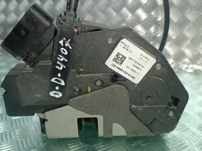 Recambio de cerradura puerta delantera derecha para ford ecosport (cr6) referencia OEM IAM GN15A219A64EC FOMOCO ELECTRICA