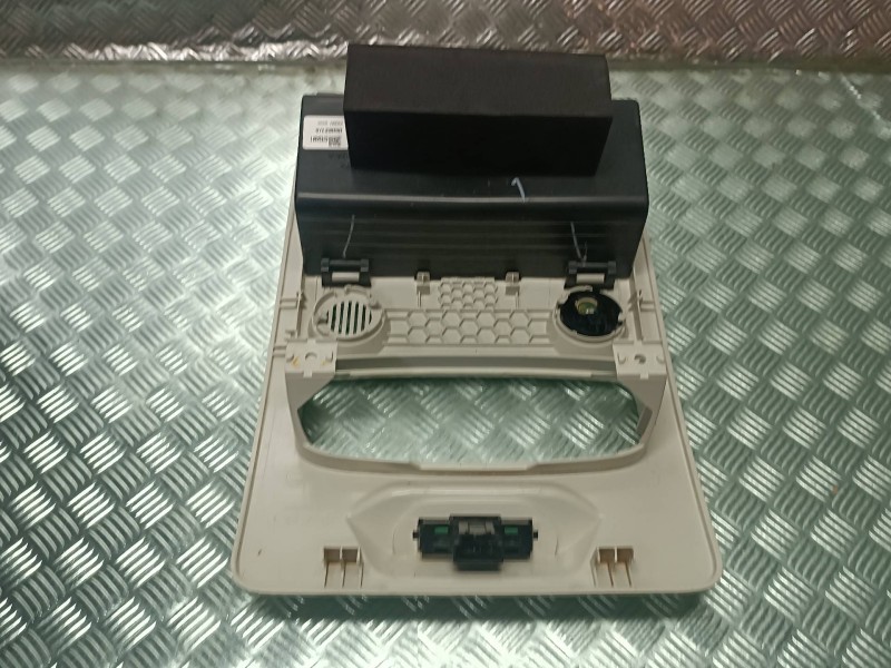 Recambio de luz interior para ford ecosport (cr6) referencia OEM IAM GN15A519A58C  CONSOLA SUPERIOR