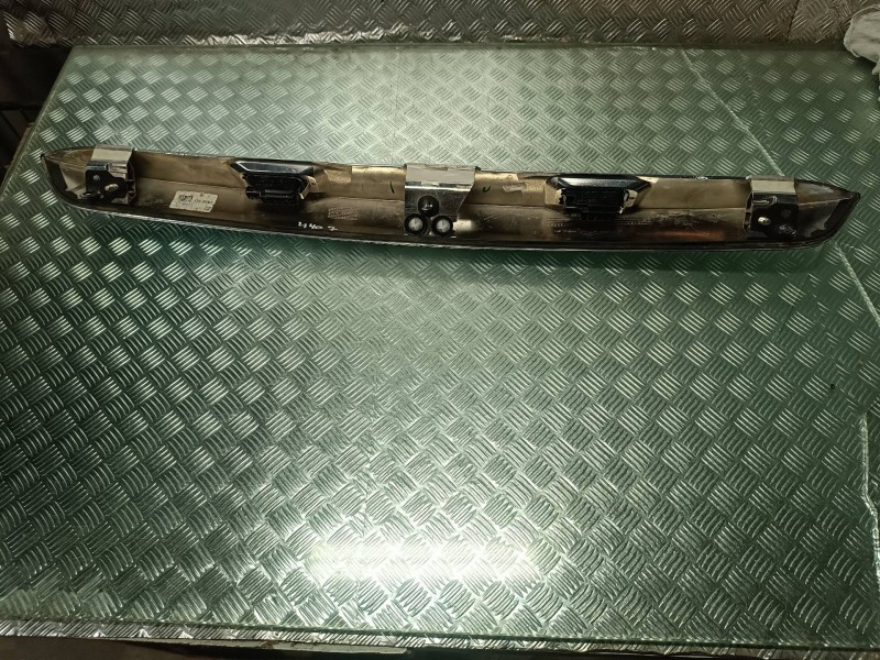 Recambio de embellecedor para ford ecosport (cr6) referencia OEM IAM 13550AA 1240921 PILOTOS MATRICULA