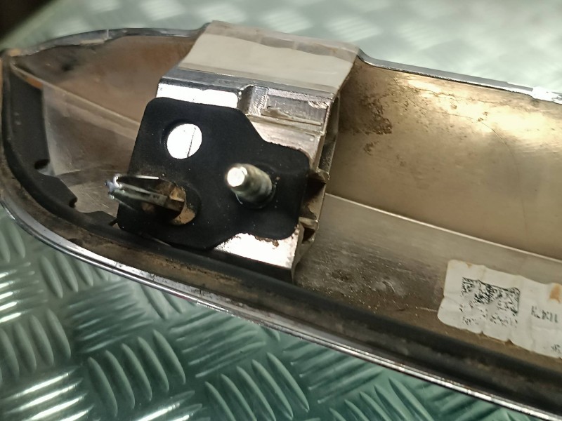 Recambio de embellecedor para ford ecosport (cr6) referencia OEM IAM 13550AA 1240921 PILOTOS MATRICULA