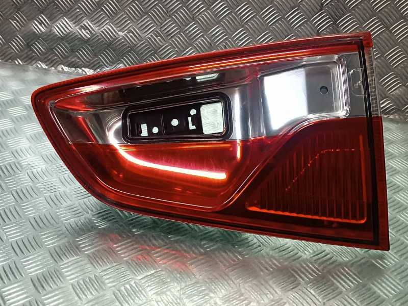 Recambio de piloto trasero derecho interior para ford ecosport (cr6) referencia OEM IAM CN15N224A37AB CN1513A602CC 