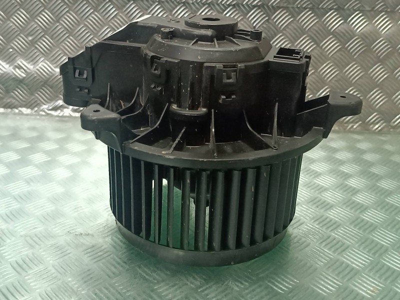 Recambio de ventilador calefaccion para ford ecosport (cr6) referencia OEM IAM   CONECTOR 2 PINES