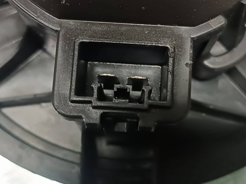 Recambio de ventilador calefaccion para ford ecosport (cr6) referencia OEM IAM   CONECTOR 2 PINES