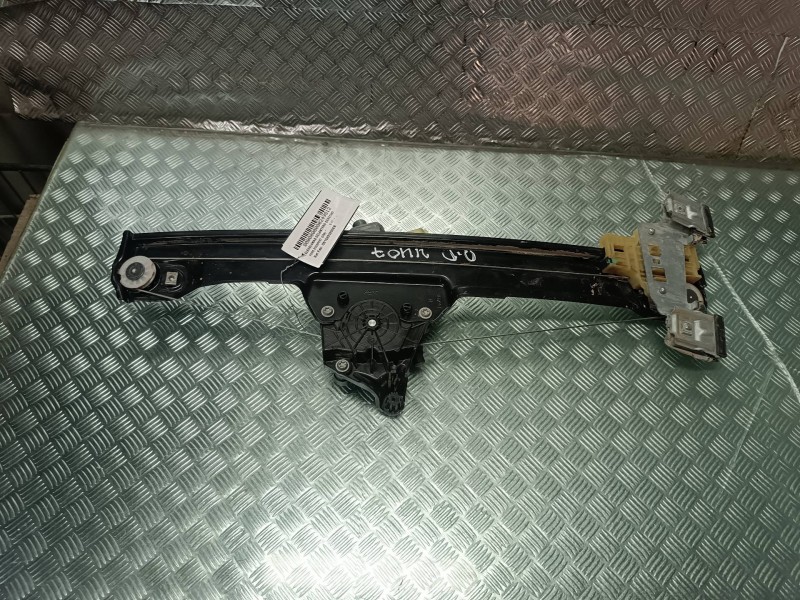 Recambio de elevalunas delantero derecho para ford ecosport (cr6) referencia OEM IAM GN15A23200EB FOMOCO ELECTRICO