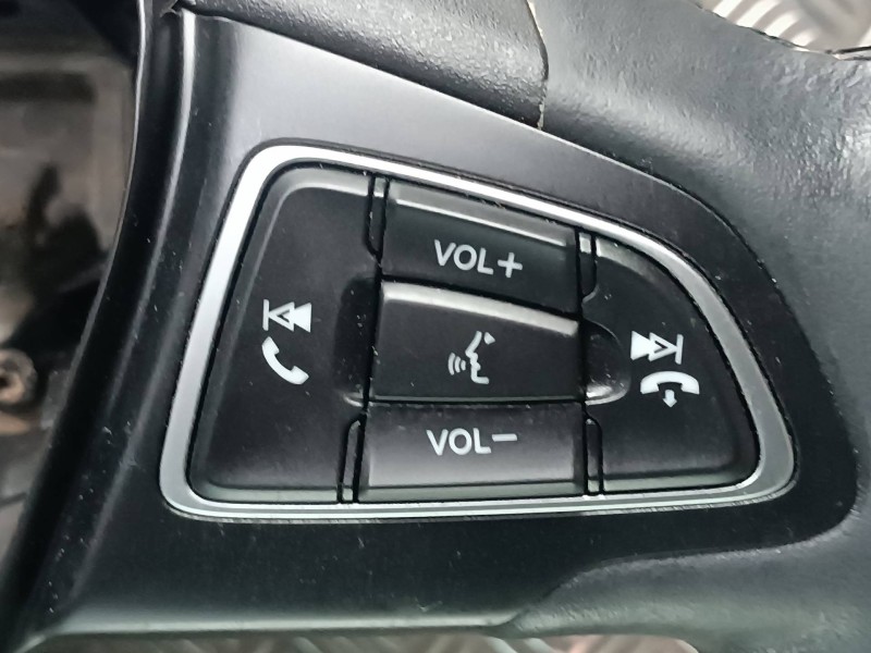 Recambio de volante para ford ecosport (cr6) referencia OEM IAM CGN153600KD3ZHE 34223195ED PIEL