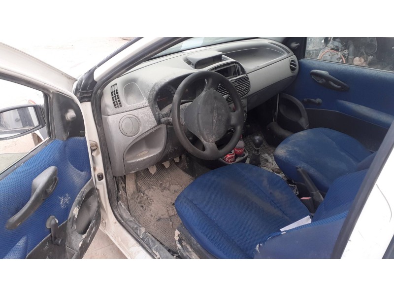 fiat punto berlina (188) del año 2001