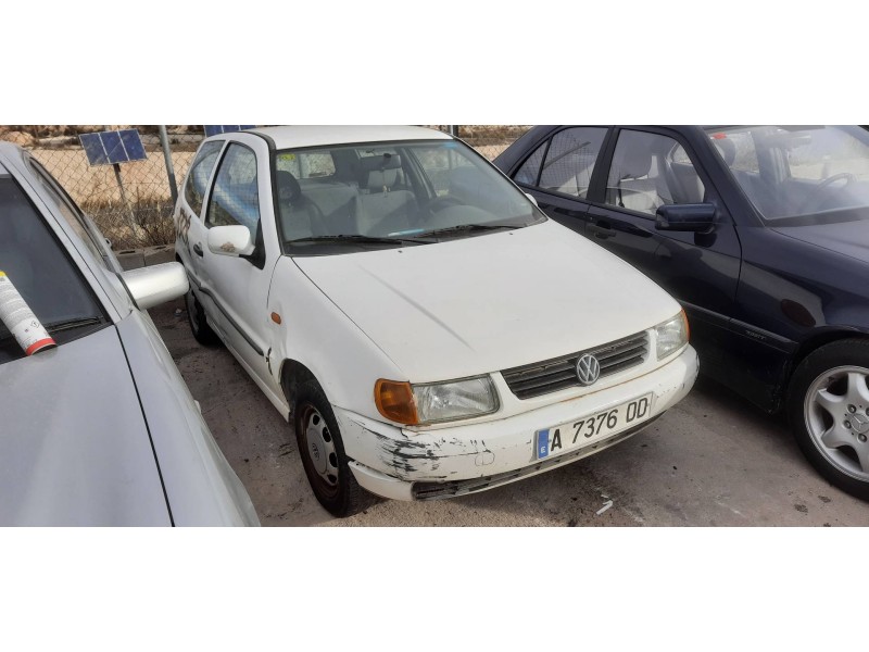 volkswagen polo berlina (6n1) del año 1997