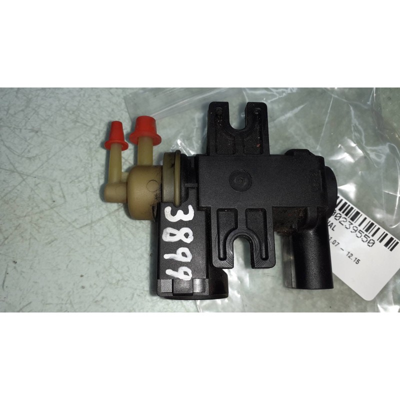 Recambio de valvula aire adicional para audi a4 ber. (b8) basis referencia OEM IAM 8K0906627  CONECTOR 2 PINES