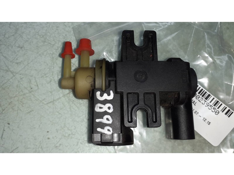 Recambio de valvula aire adicional para audi a4 ber. (b8) basis referencia OEM IAM 8K0906627  CONECTOR 2 PINES