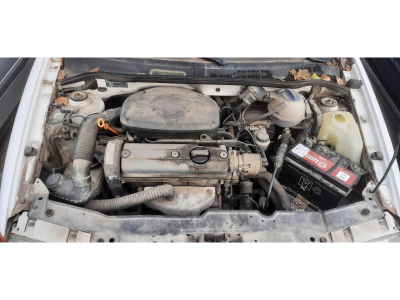 volkswagen polo berlina (6n1) del año 1997