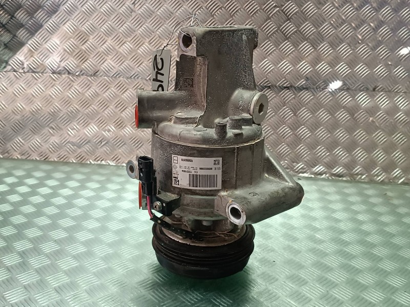 Recambio de compresor aire acondicionado para dacia sandero iii referencia OEM IAM 926000287R T22318BA VALEO