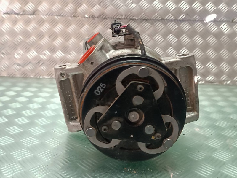 Recambio de compresor aire acondicionado para dacia sandero iii referencia OEM IAM 926000287R T22318BA VALEO