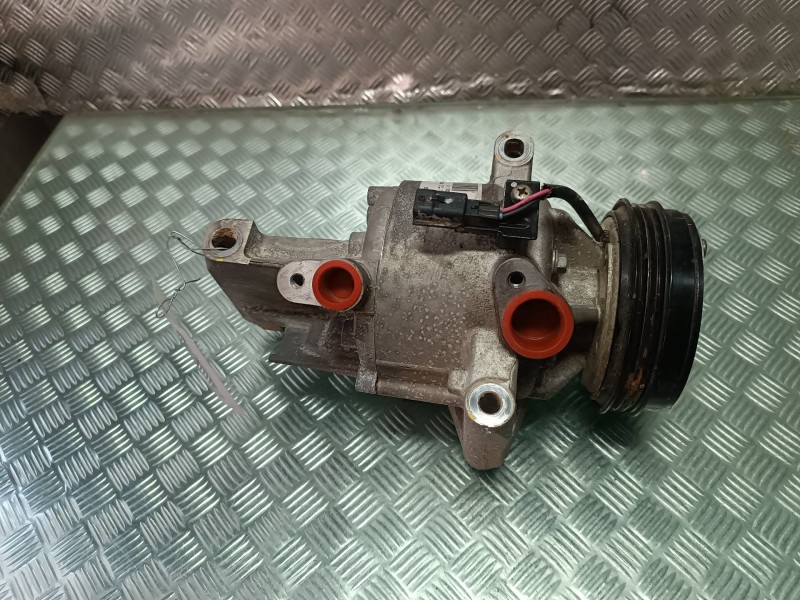 Recambio de compresor aire acondicionado para dacia sandero iii referencia OEM IAM 926000287R T22318BA VALEO