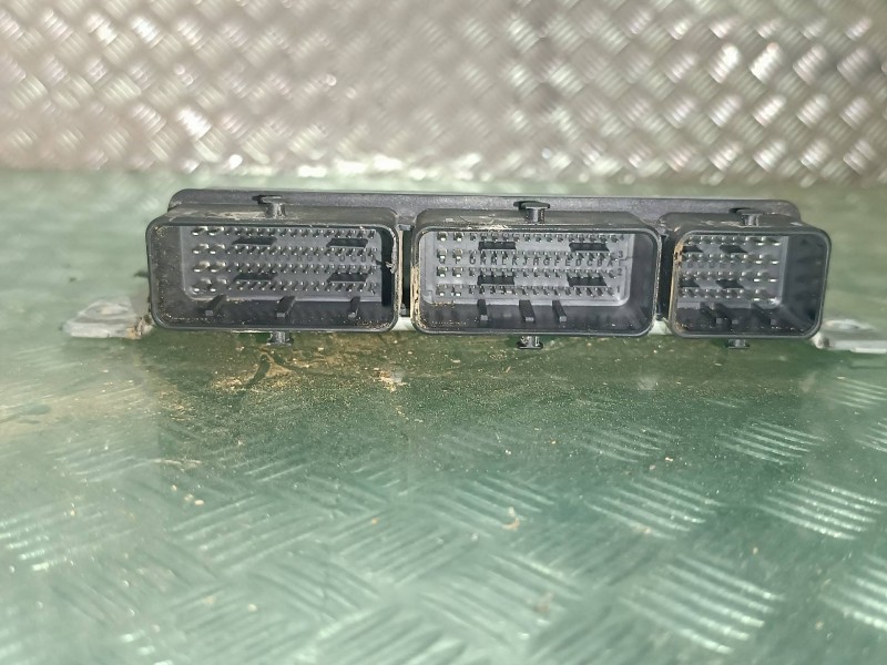 Recambio de centralita motor uce para dacia sandero iii referencia OEM IAM 237103621S A3C0253960001 237103629S