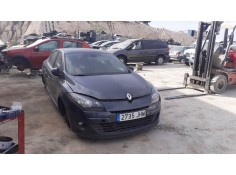 renault megane iii berlina 5 p del año 2015 2