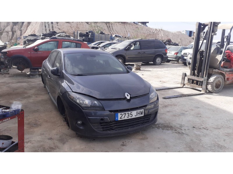 renault megane iii berlina 5 p del año 2015