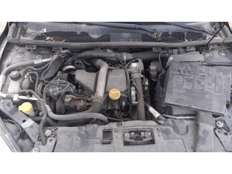 renault megane iii berlina 5 p del año 2015