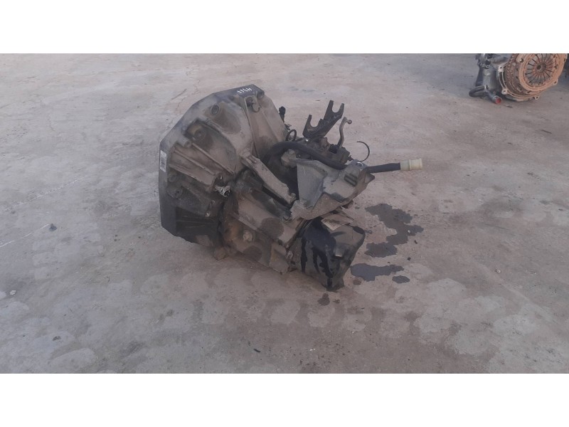 Recambio de caja cambios para renault megane iii berlina 5 p referencia OEM IAM JR5337  