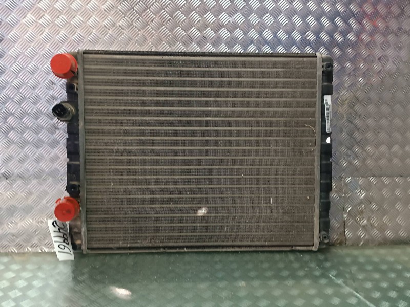 Recambio de radiador agua para volkswagen polo berlina (6n1) air referencia OEM IAM 6N0121253K.  VALEO