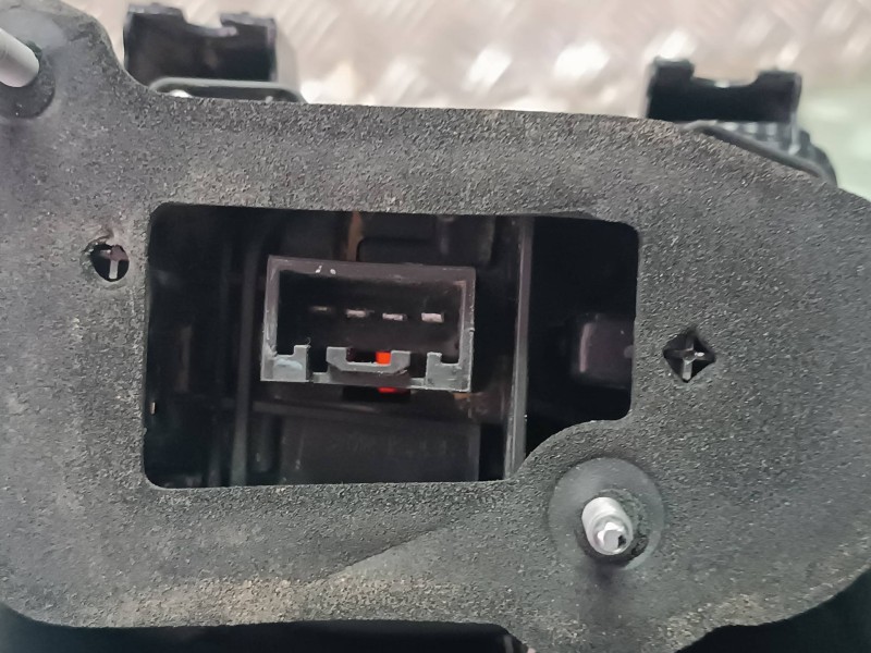 Recambio de piloto trasero izquierdo para ford ecosport (cr6) referencia OEM IAM CN1513405BC  VALEO