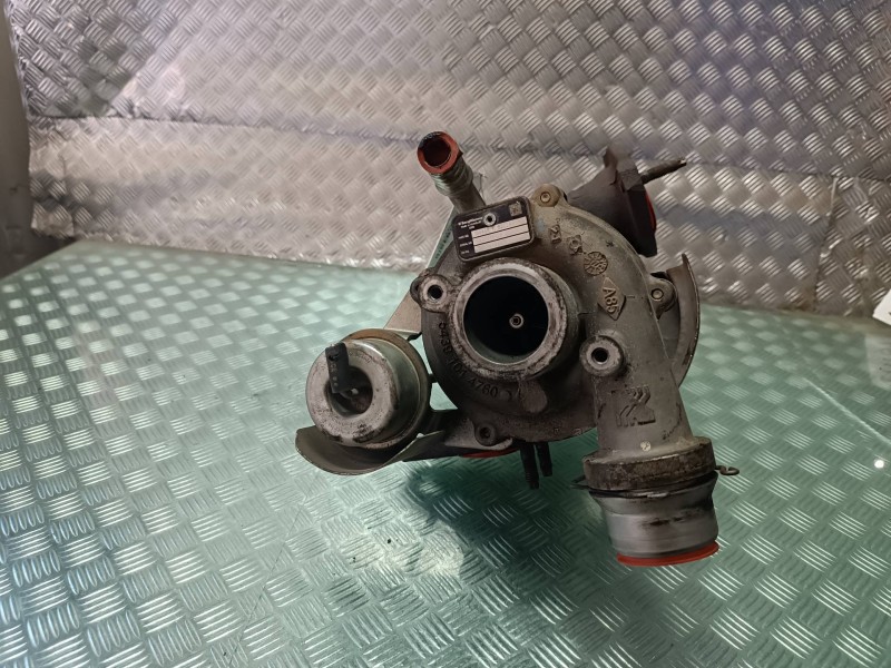 Recambio de turbocompresor para renault megane iii berlina 5 p referencia OEM IAM 82728353 8200947259B 54391014760