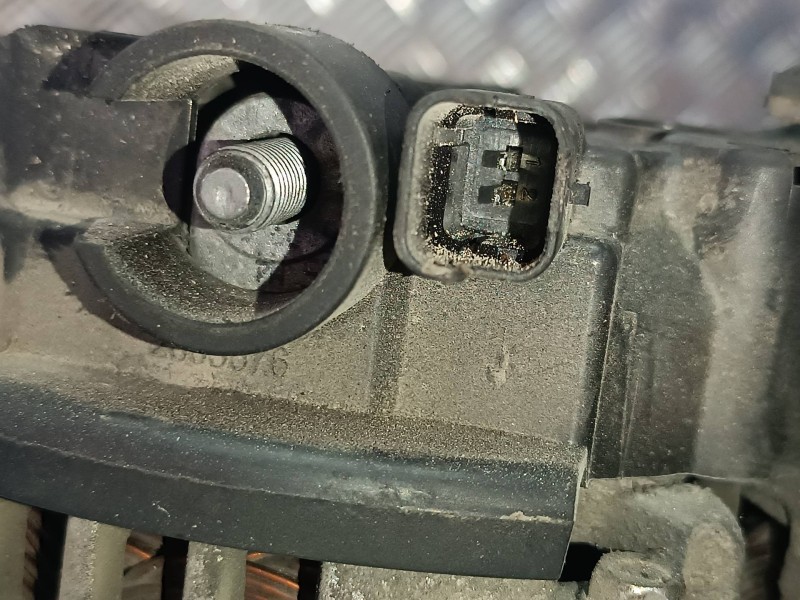 Recambio de alternador para citroen c5 berlina lx (e) referencia OEM IAM 9646321780 2542924A CL15