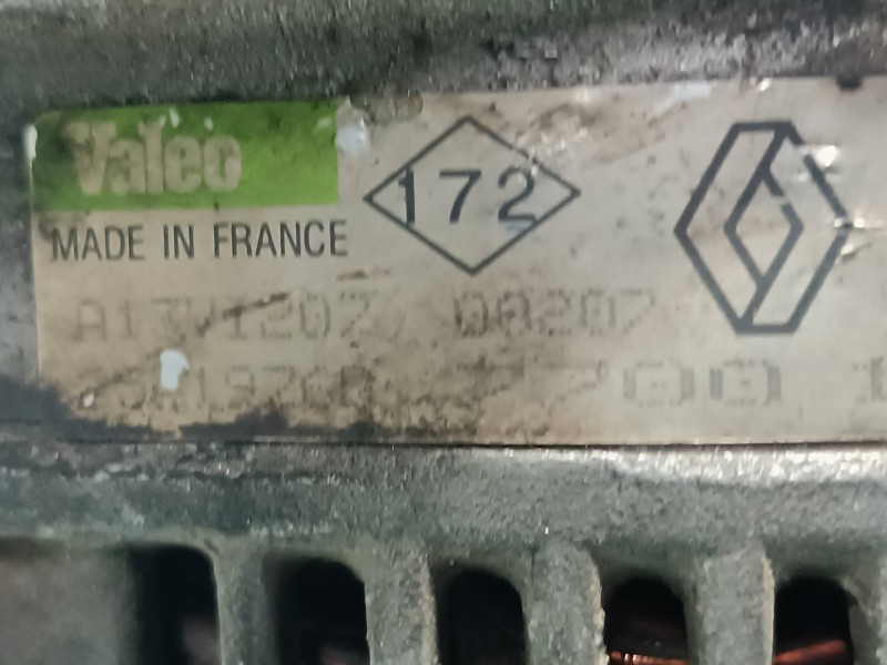 Recambio de alternador para renault megane i berlina hatchback (ba0) referencia OEM IAM 7700106501 VALEO 120A