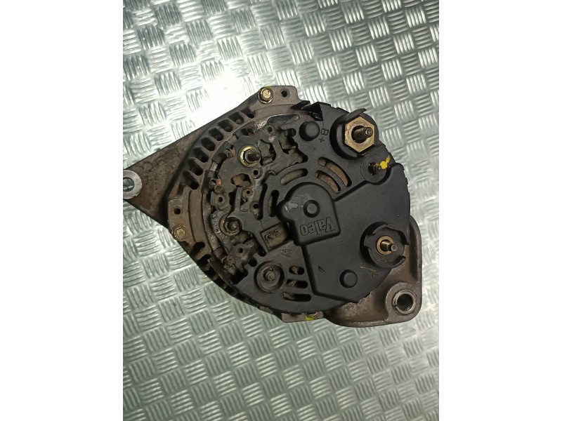 Recambio de alternador para renault megane i berlina hatchback (ba0) referencia OEM IAM 7700106501 VALEO 120A