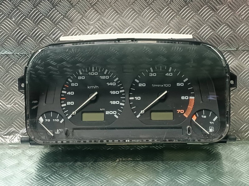 Recambio de cuadro instrumentos para volkswagen polo berlina (6n1) air referencia OEM IAM 87001323 88311235 VDO