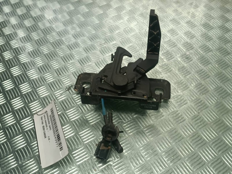 Recambio de cerradura capo para dacia sandero iii referencia OEM IAM 656013486R CONECTOR 2 PINES APERTURA